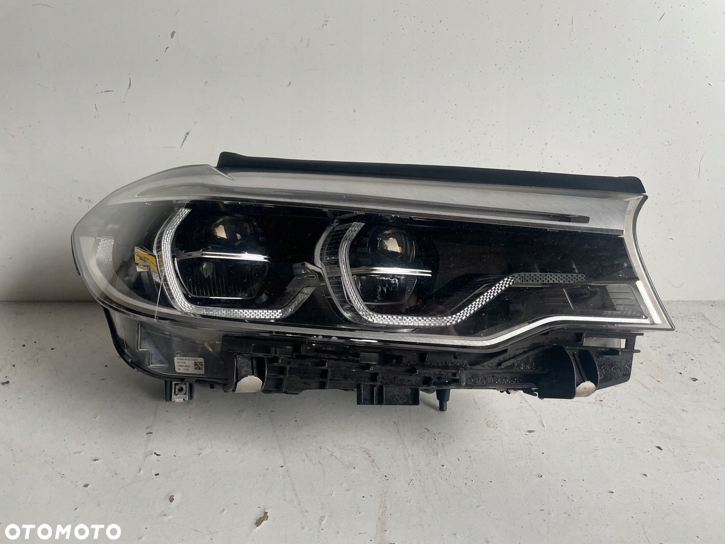 BMW 5 G30 G31 lampa Full Led ADAPTIVE prawa przód 7439210 - 1