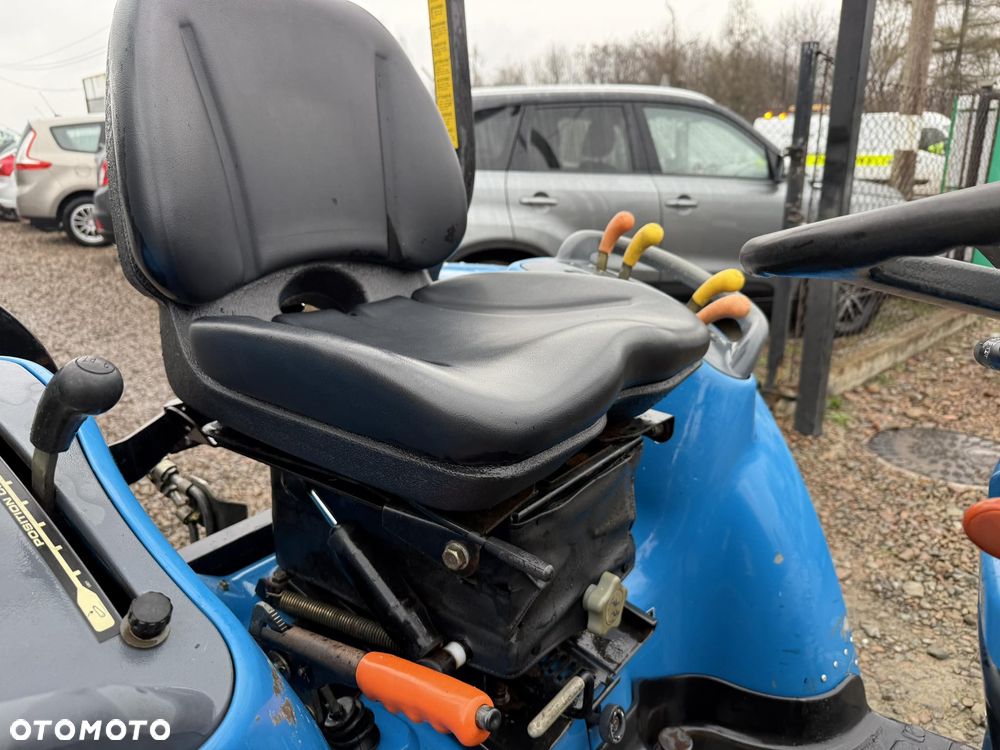 New Holland TC - 19