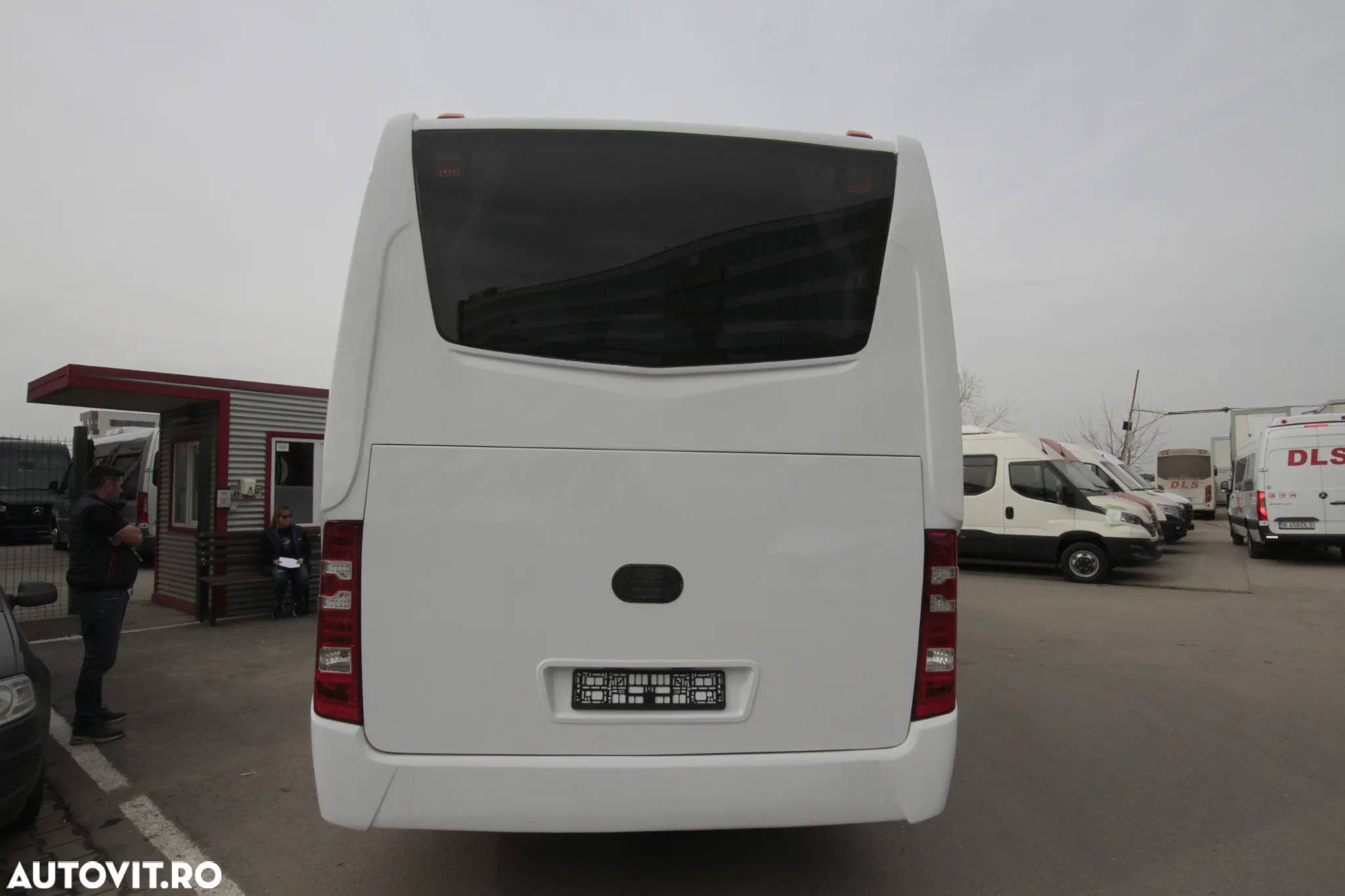 Iveco 70C18 29+1+1 locuri - 7