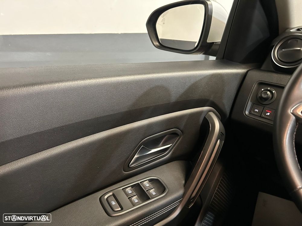 Dacia Duster 1.0 TCe ECO-G Prestige Bi-Fuel - 38
