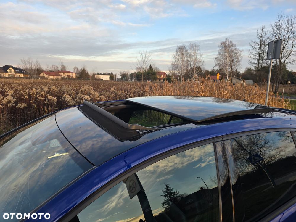 Volkswagen Golf - 34