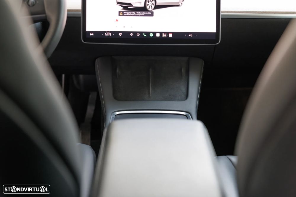 Tesla Model Y Long Range Dual Motor AWD - 22