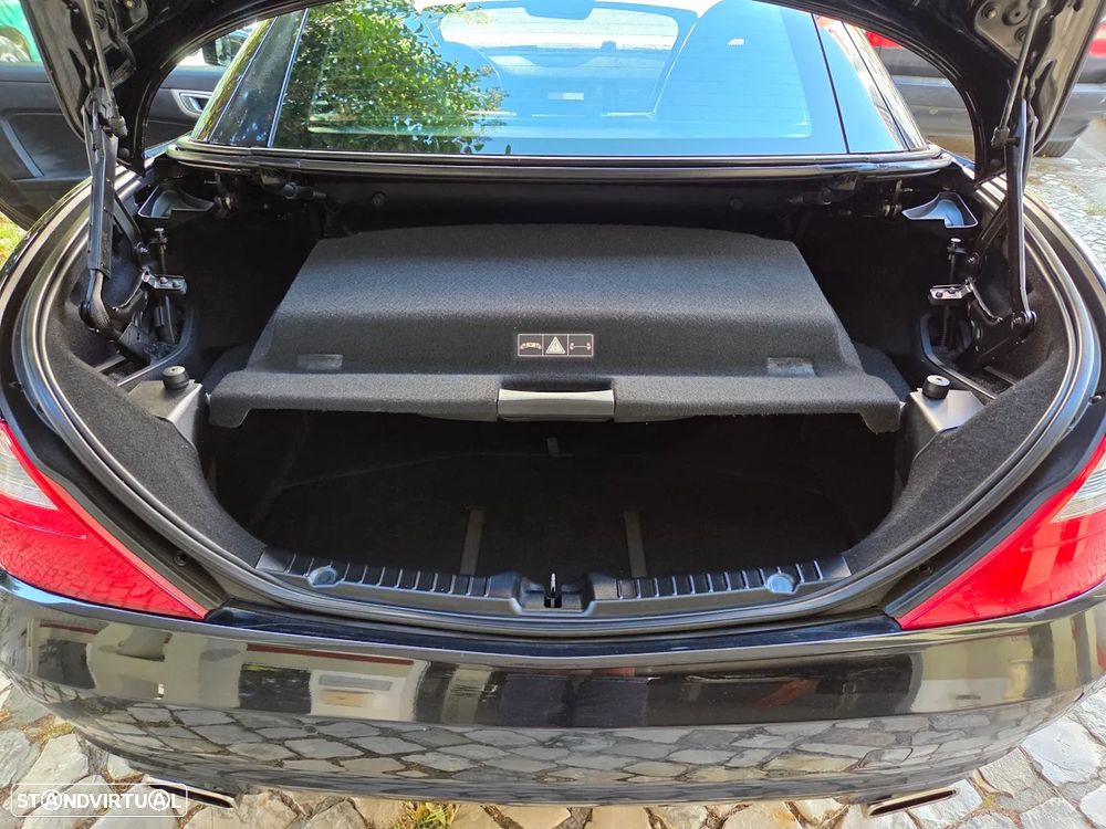 Mercedes-Benz SLK 200 (BlueEFFICIENCY) 7G-TRONIC - 24