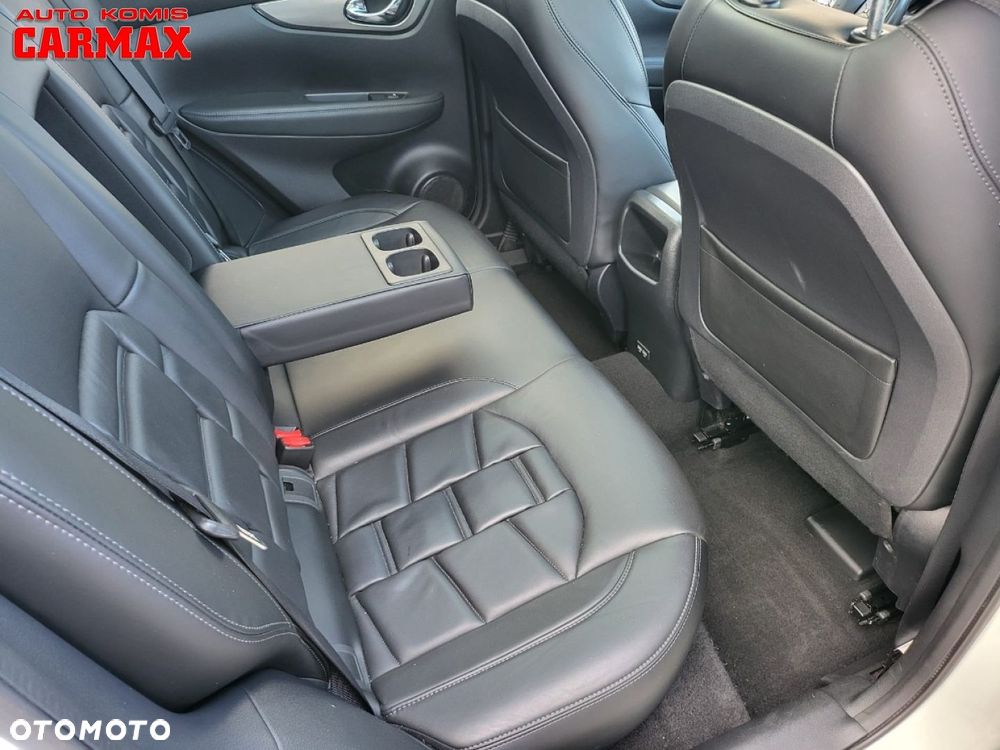 Nissan Qashqai 1.2 DIG-T Xtronic TEKNA+ - 33