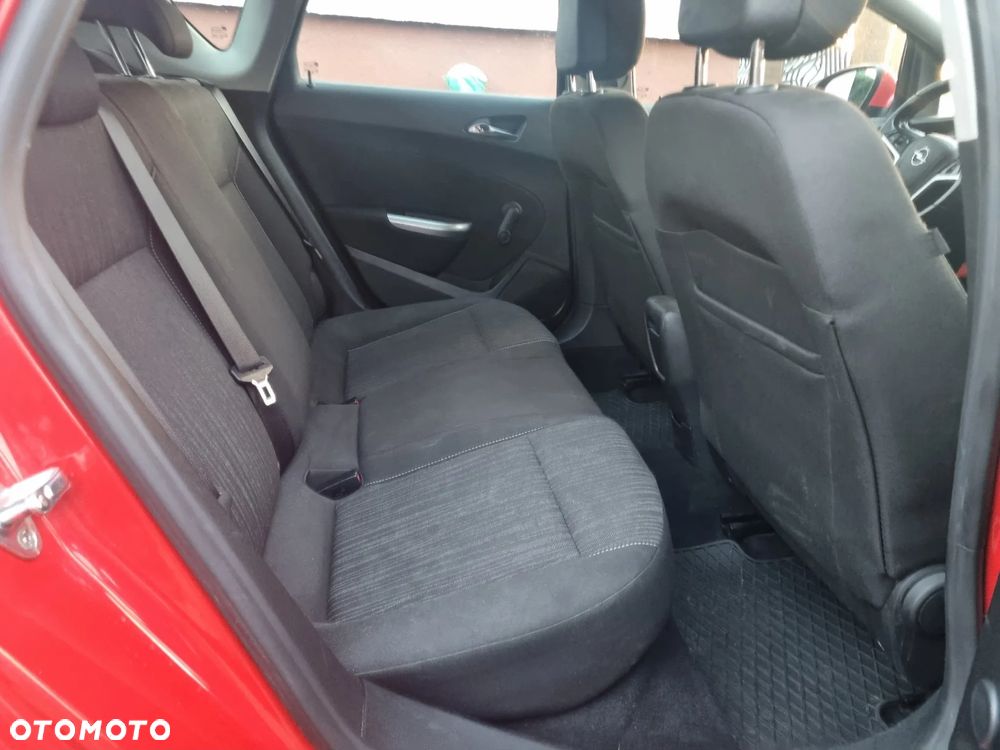 Opel Astra 1.4 T Cosmo - 9