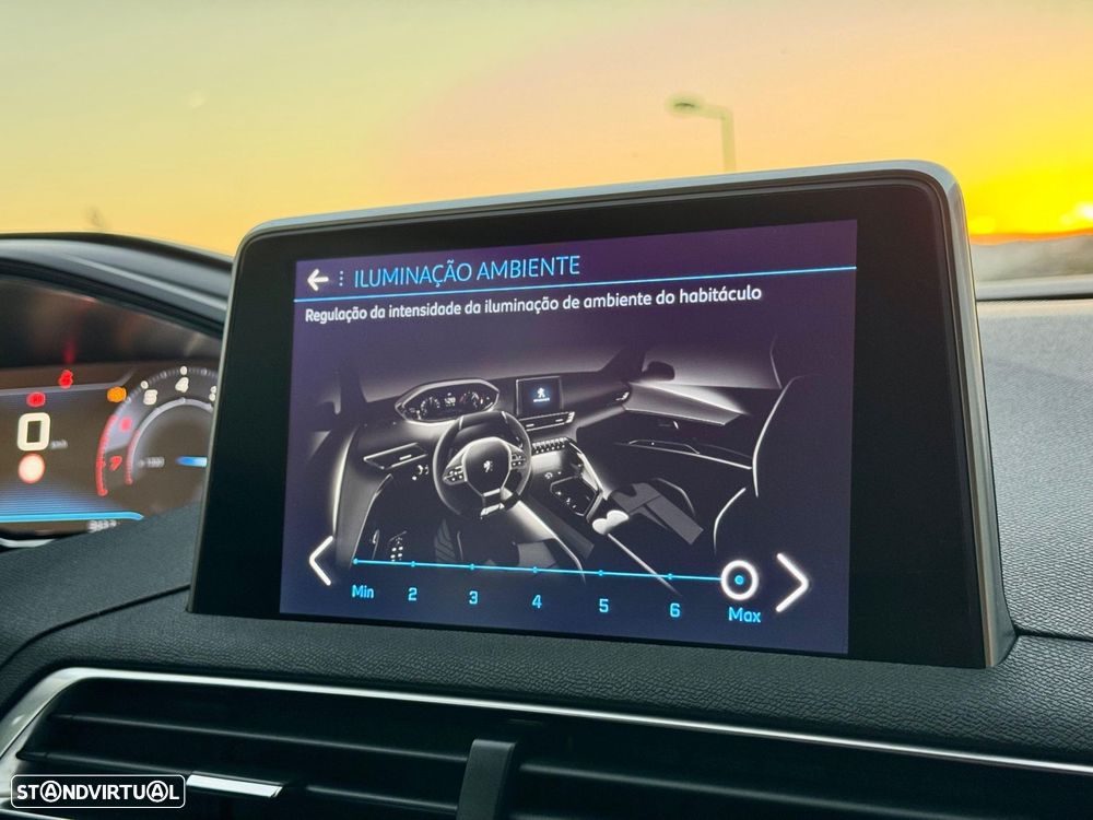 Peugeot 3008 1.2 PureTech Allure - 33