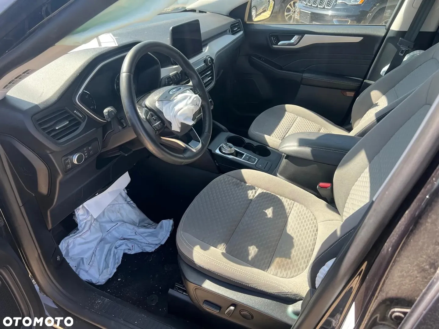 Ford Kuga - 9