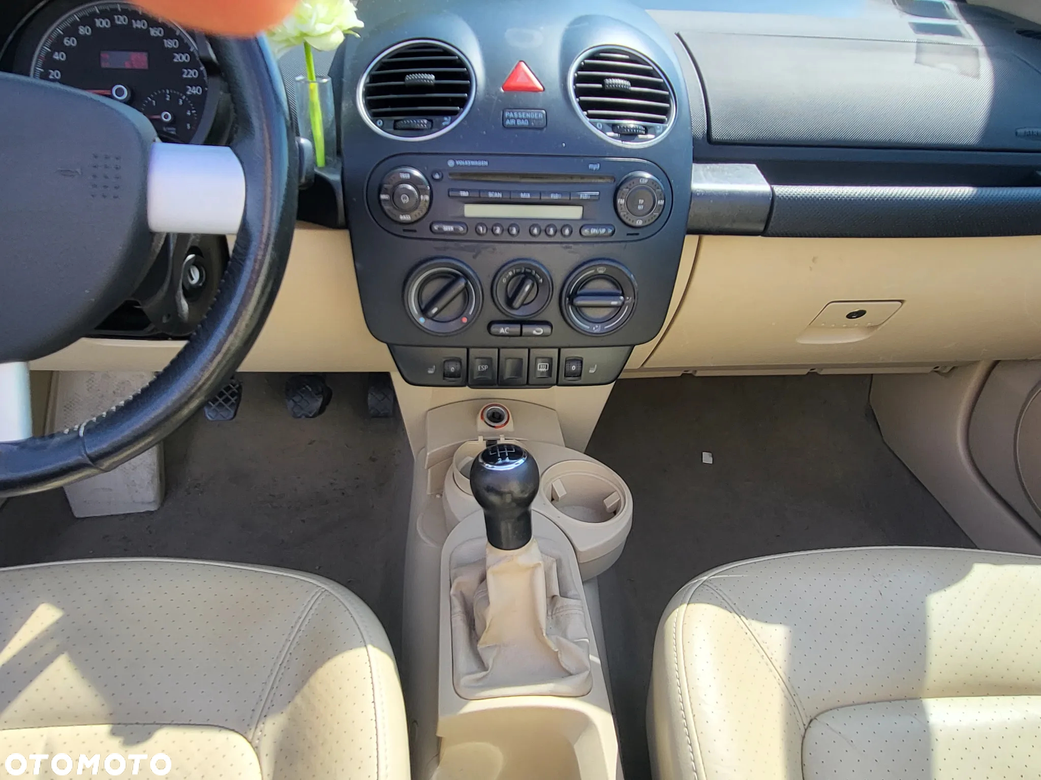 Volkswagen New Beetle Cabriolet 1.9 TDI DPF - 16