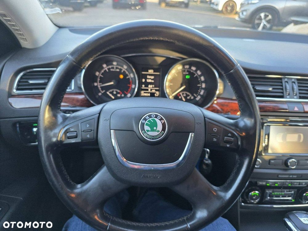 Skoda Superb 1.8 TSI DSG Elegance - 8