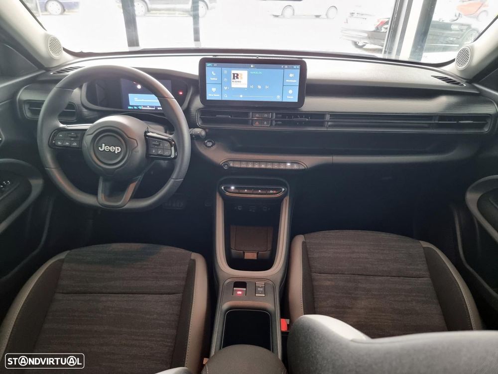 Jeep Avenger 54 kWh Longitude - 11
