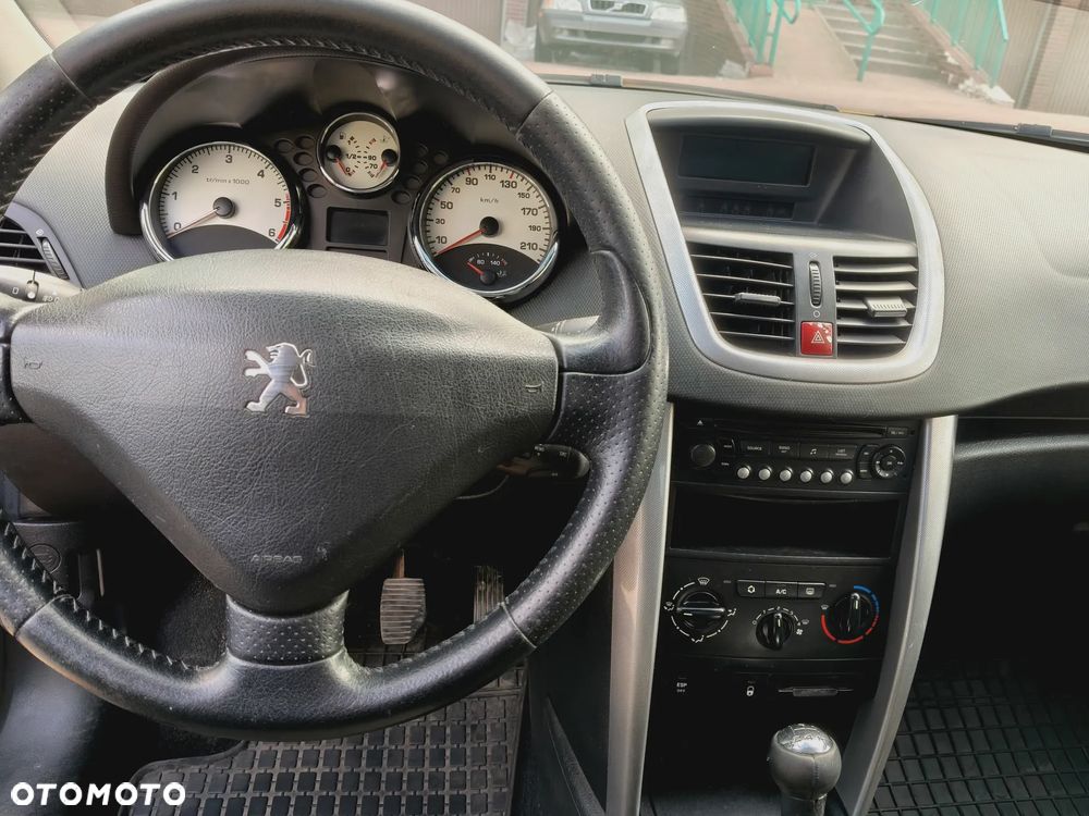 Peugeot 207 - 4
