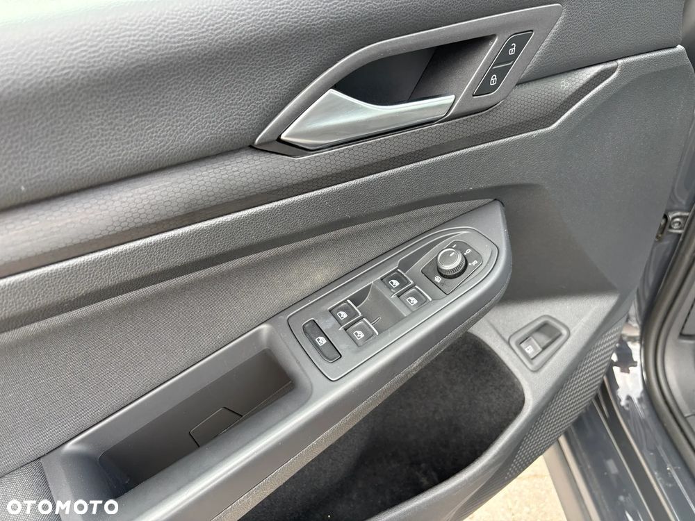 Volkswagen Golf - 13