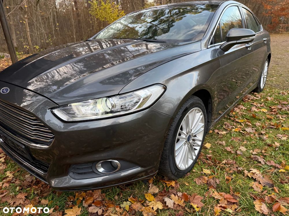 Ford Fusion 2.0 EcoBoost Titanium - 4