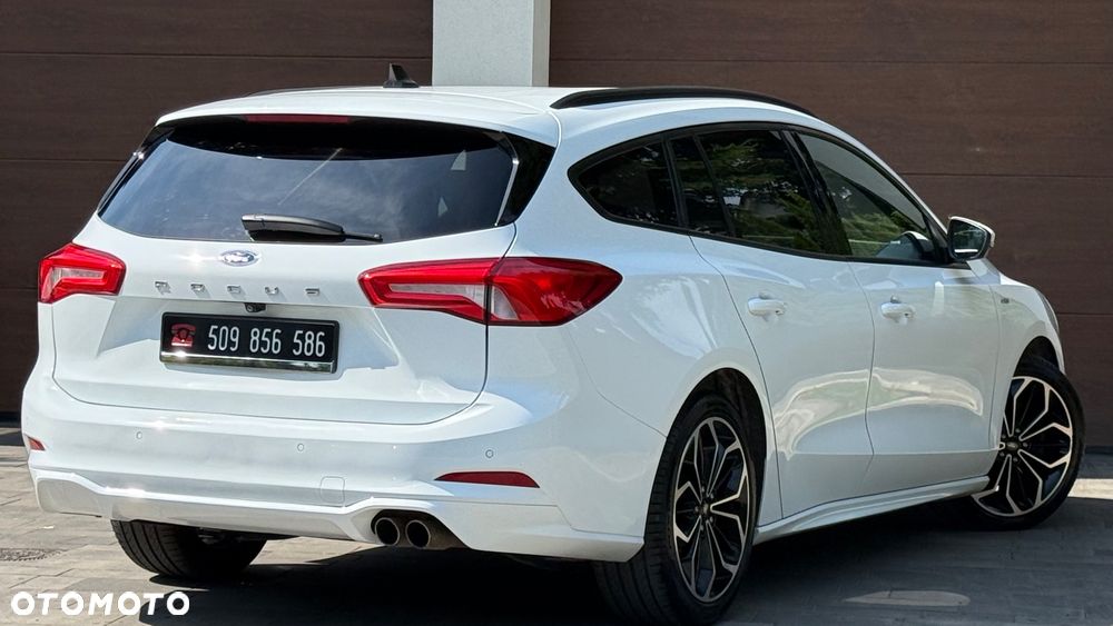 Ford Focus 1.5 EcoBlue Start-Stopp-System ST-LINE DESIGN - 33