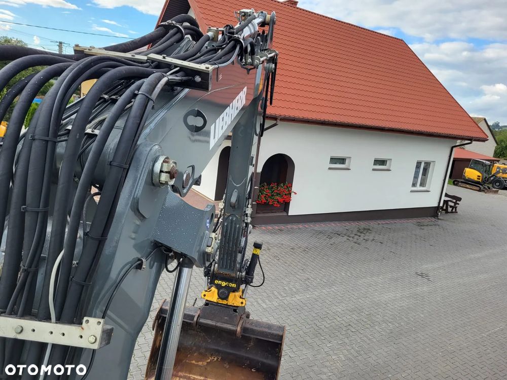 Liebherr 916 - 23