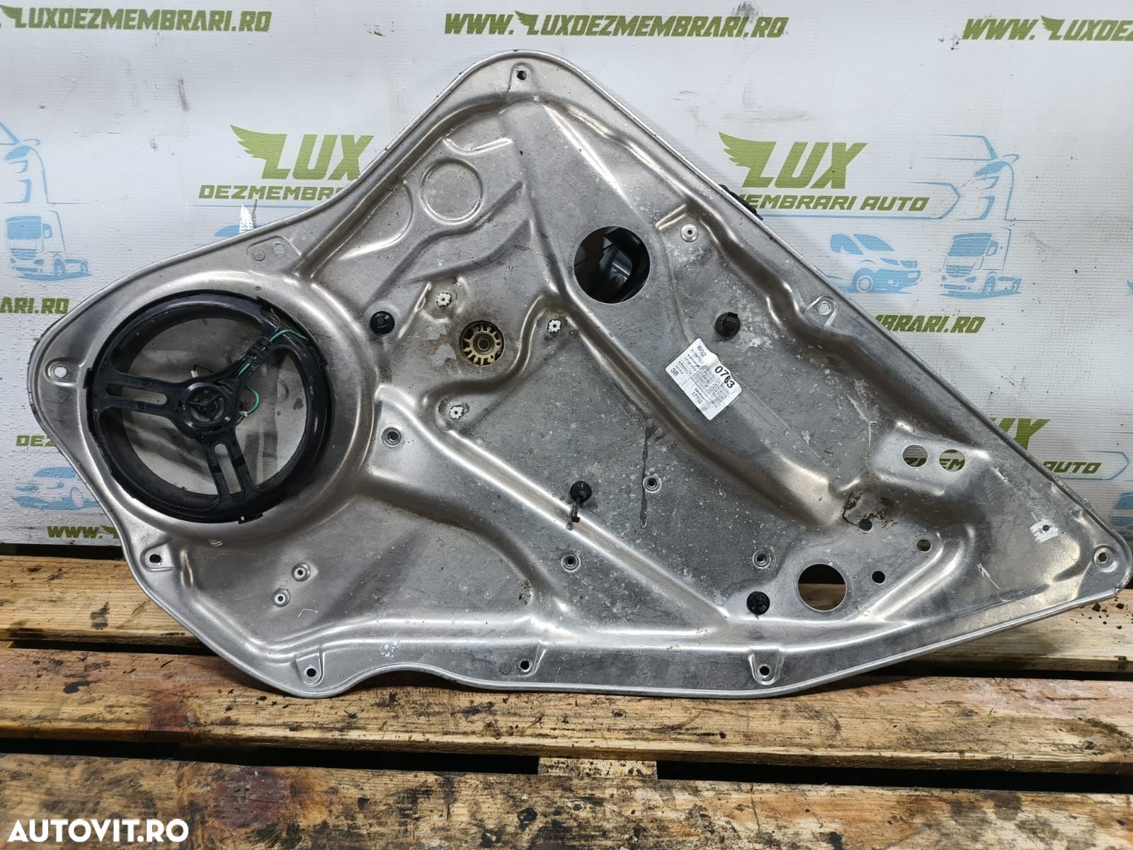 Macara geam dreapta spate 981695-104 Mercedes-Benz E-Class W212  [din - 1