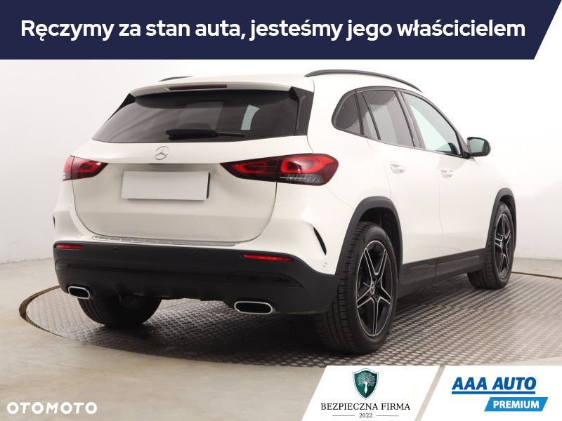 Mercedes-Benz GLA - 6