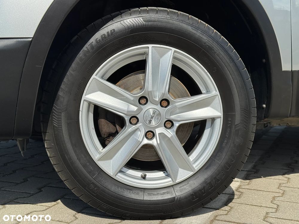 Nissan Qashqai - 11