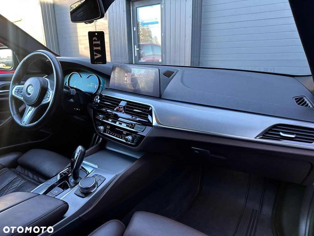 BMW Seria 5 540d xDrive M Sport sport - 12