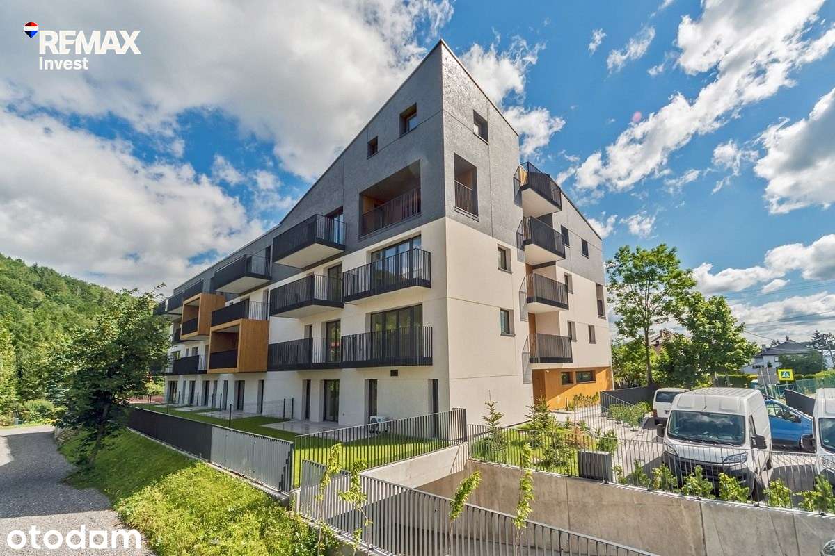 Duże mieszkanie z antresolą i balkonem