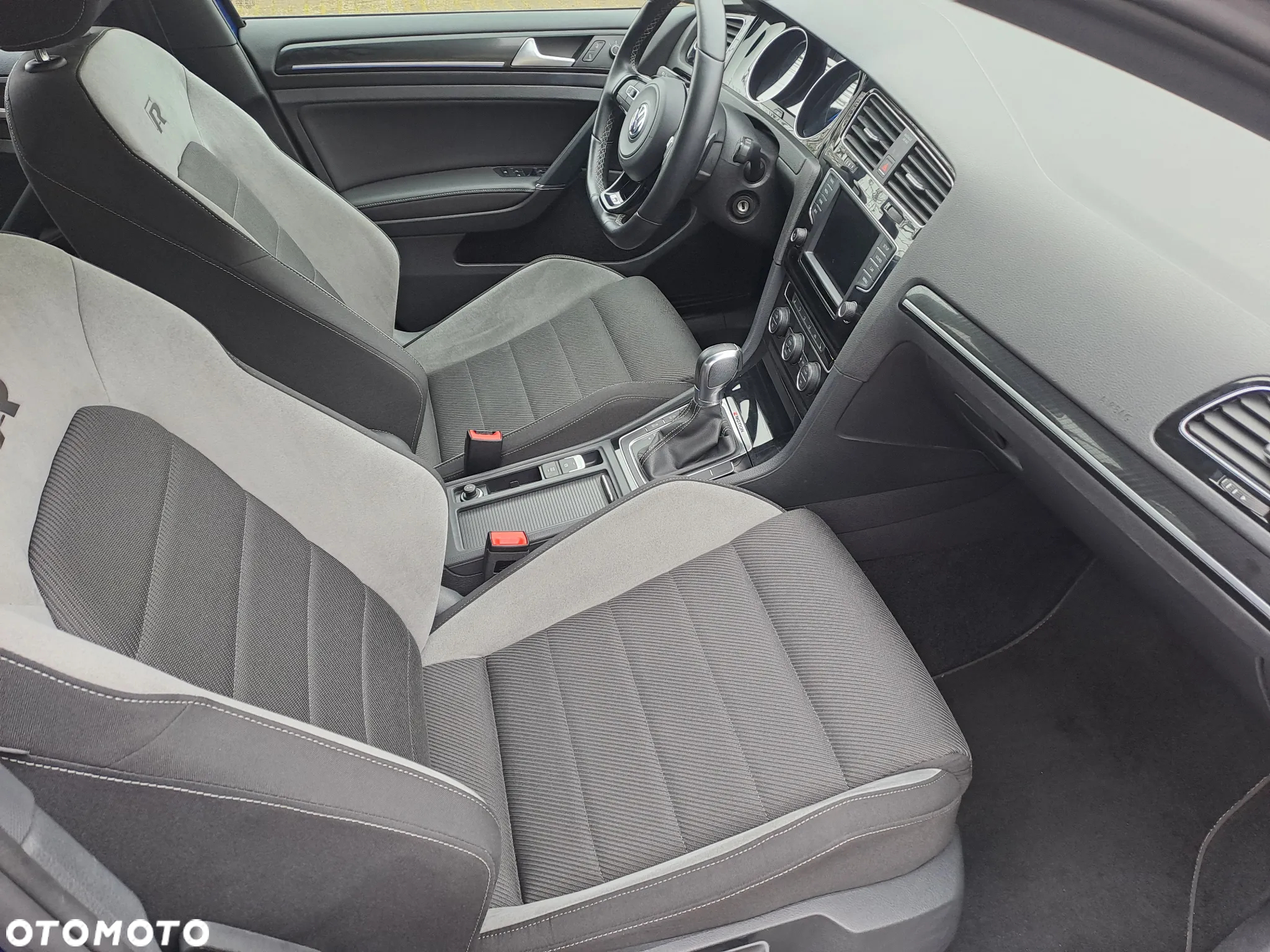 Volkswagen Golf VII 2.0 TSI BMT 4Mot R DSG - 19