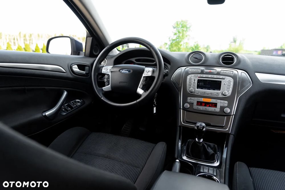 Ford Mondeo 2.0 TDCi Titanium S - 25