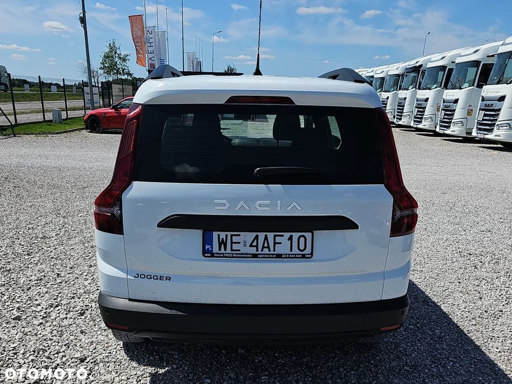 Dacia Jogger 1.0 TCe Essential 7os - 6