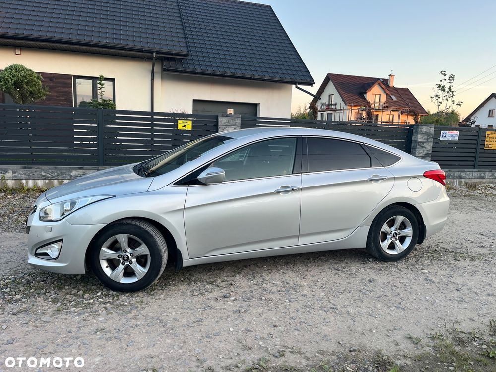 Hyundai i40 1.7 CRDi Comfort + - 17