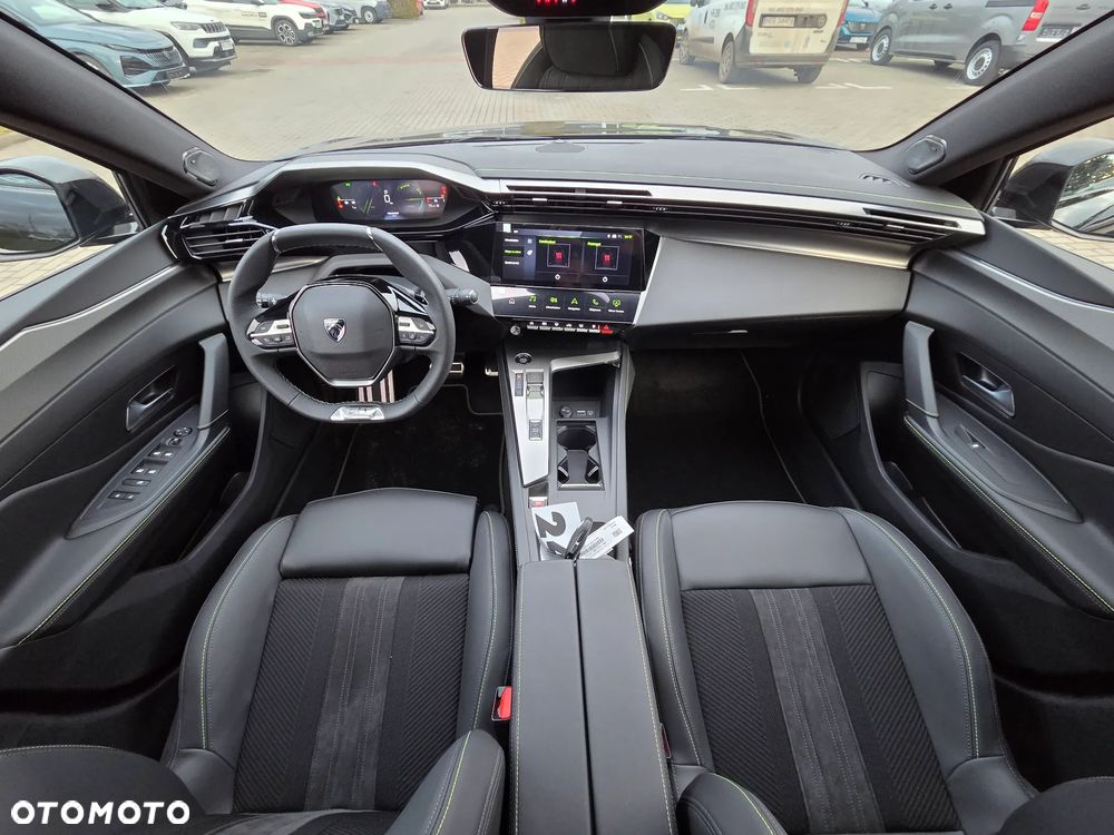 Peugeot 408 1.2 PureTech mHEV GT Exclusive S&S e-DSC6 - 12