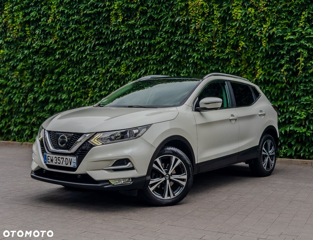 Nissan Qashqai 1.5 dCi DPF 360 - 1
