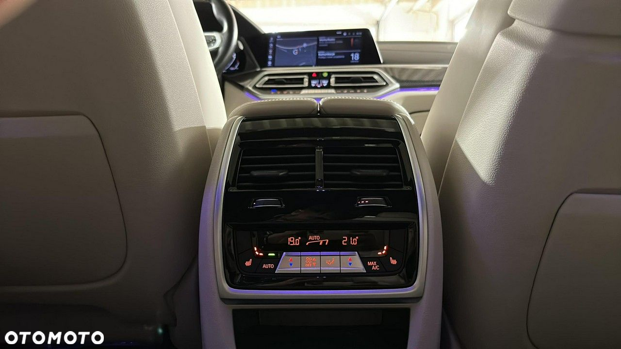 BMW X6 - 29