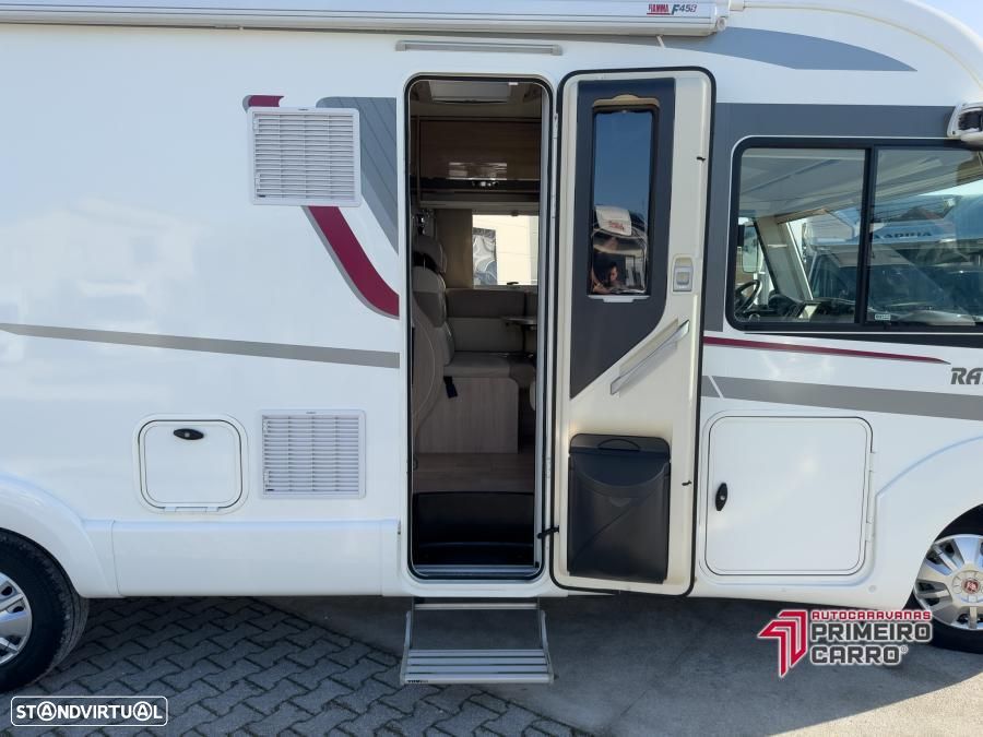 Rapido Serie 8F 880F cama central e basculante - 34