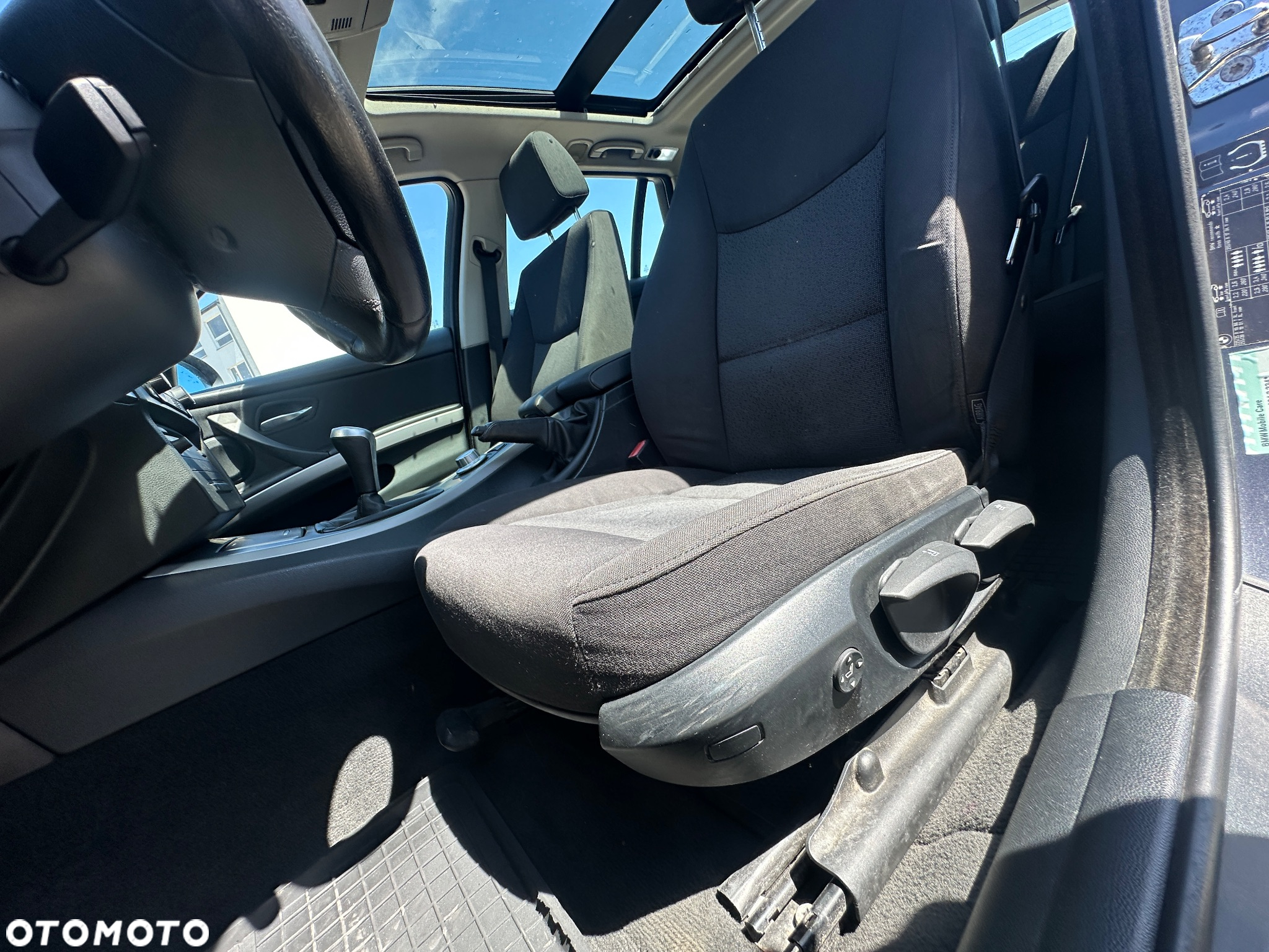 BMW Seria 3 320d - 23