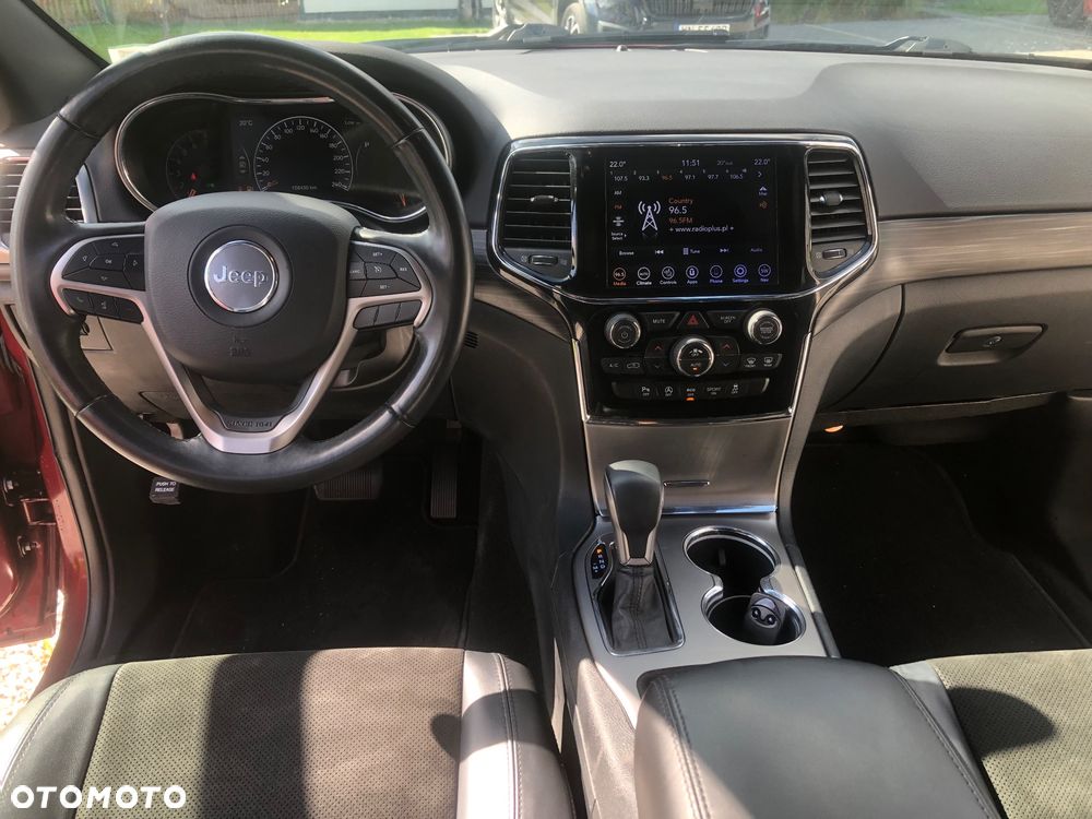 Jeep Grand Cherokee - 16