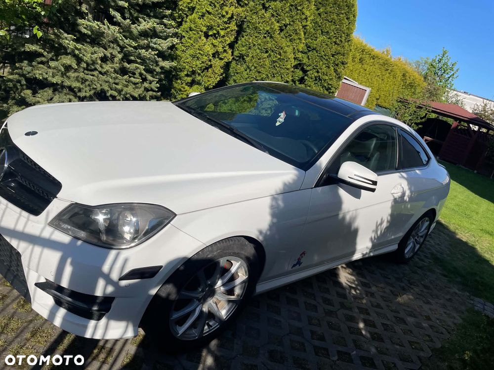 Mercedes-Benz Klasa C 250 CGI BlueEff Sport - 5