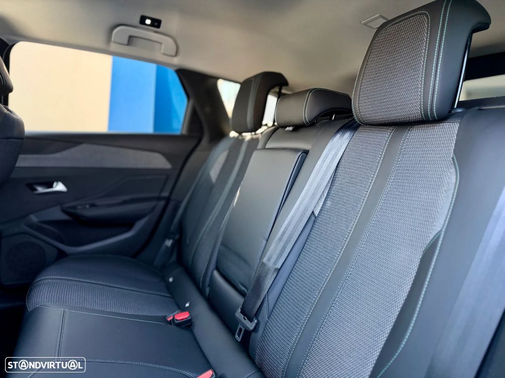 Peugeot 308 SW 1.5 BlueHDi GT EAT8 - 14