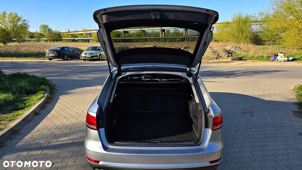 Audi A4 Avant 2.0 TDI S tronic - 24