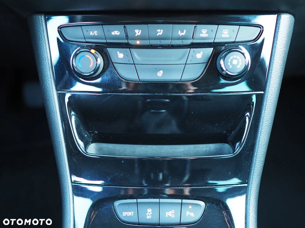 Opel Astra 1.6 D (CDTI) Start/Stop Sports Tourer Innovation - 34