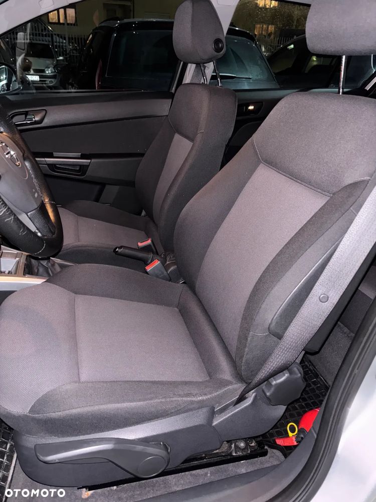 Opel Astra 1.6 - 10