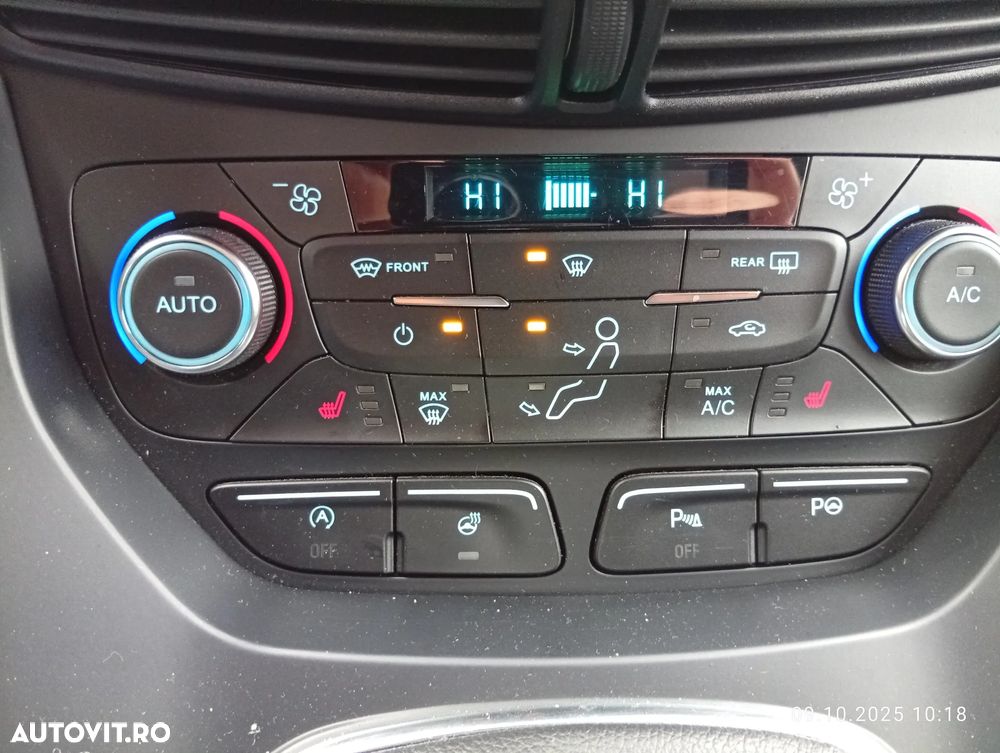 Ford Kuga 1.5 EcoBoost 2WD Titanium - 11
