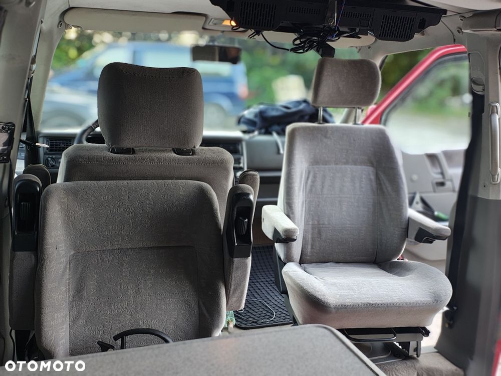 Volkswagen Multivan - 6