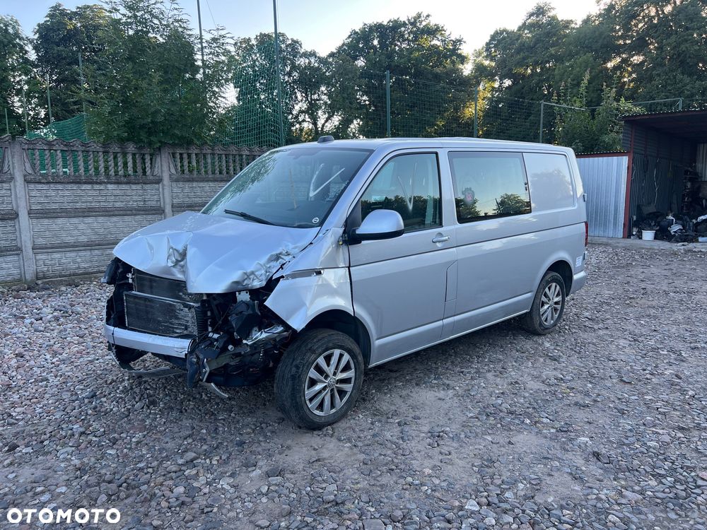 Volkswagen Transporter Multivan T6.1 DSG Kurz Highline - 2