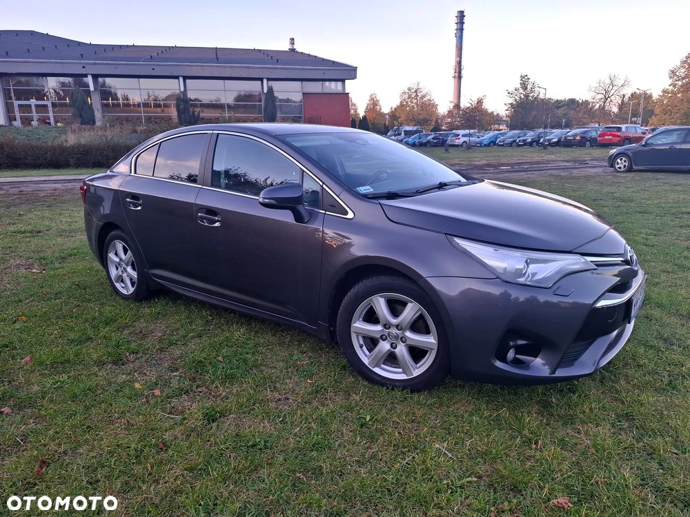 Toyota Avensis 2017 photo 4
