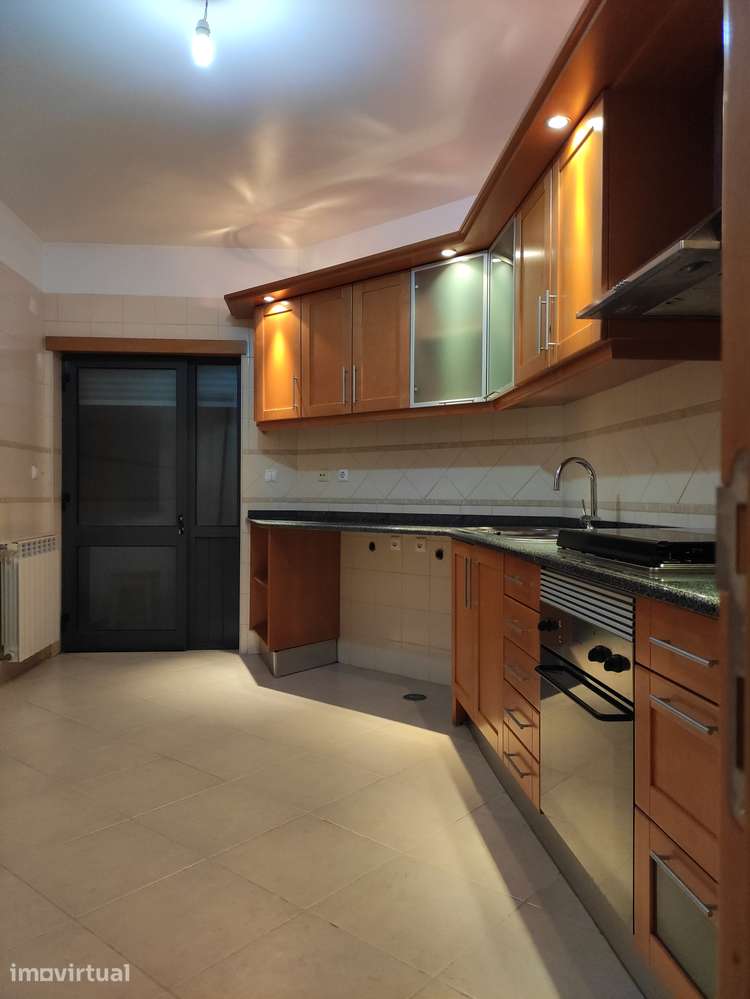 Excelente apartamento T2 - Grande imagem: 4/13