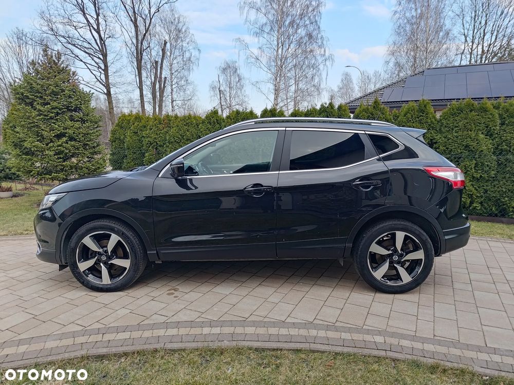 Nissan Qashqai - 2
