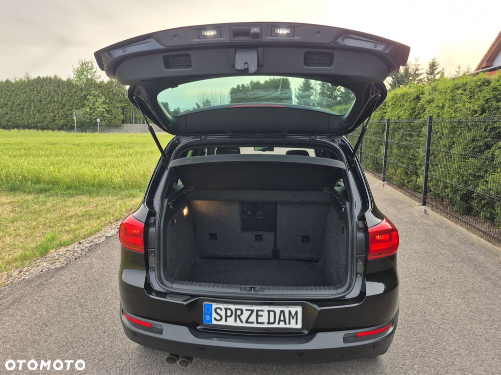Volkswagen Tiguan 2.0 TDI SCR BlueMotion Technology Lounge Sport & Style - 22