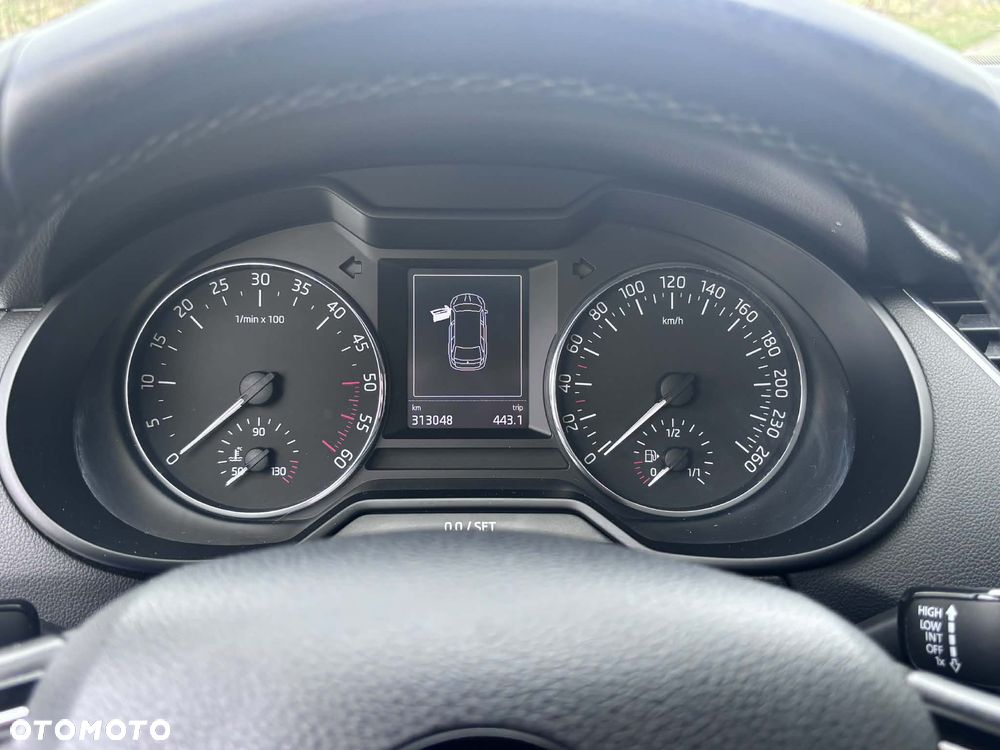 Skoda Octavia 1.6 TDI Edition - 10