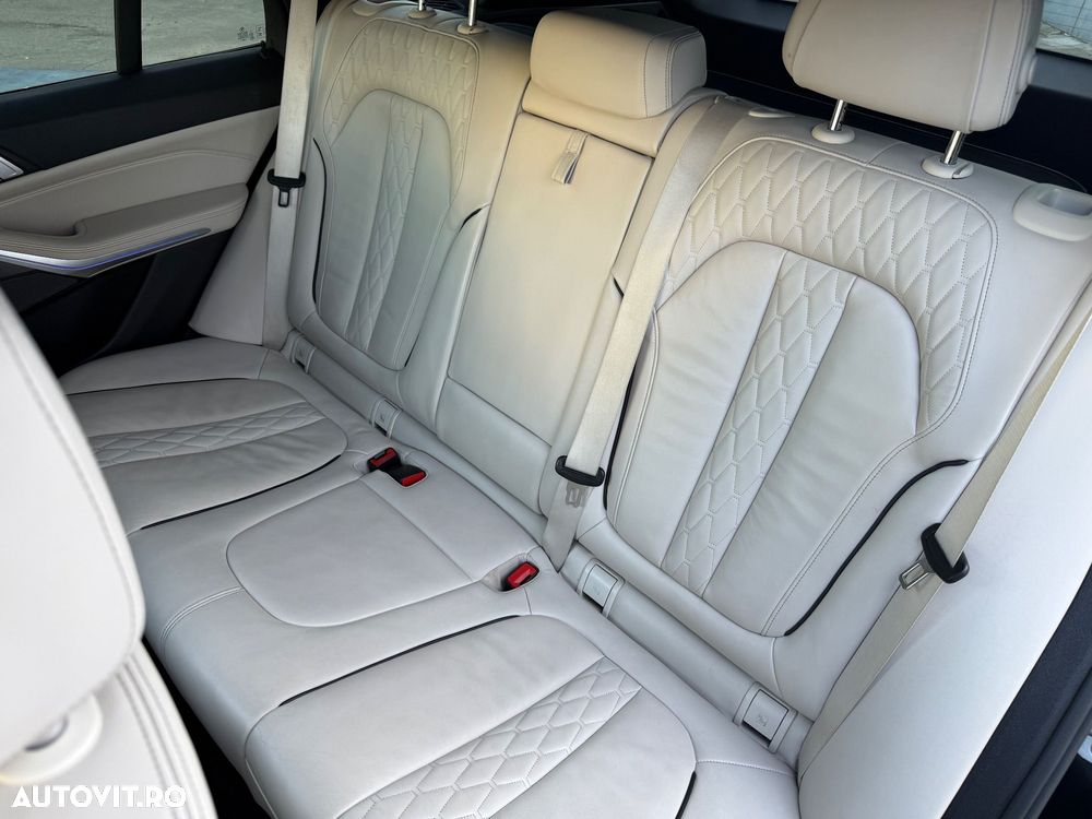 BMW X5 xDrive30d - 7
