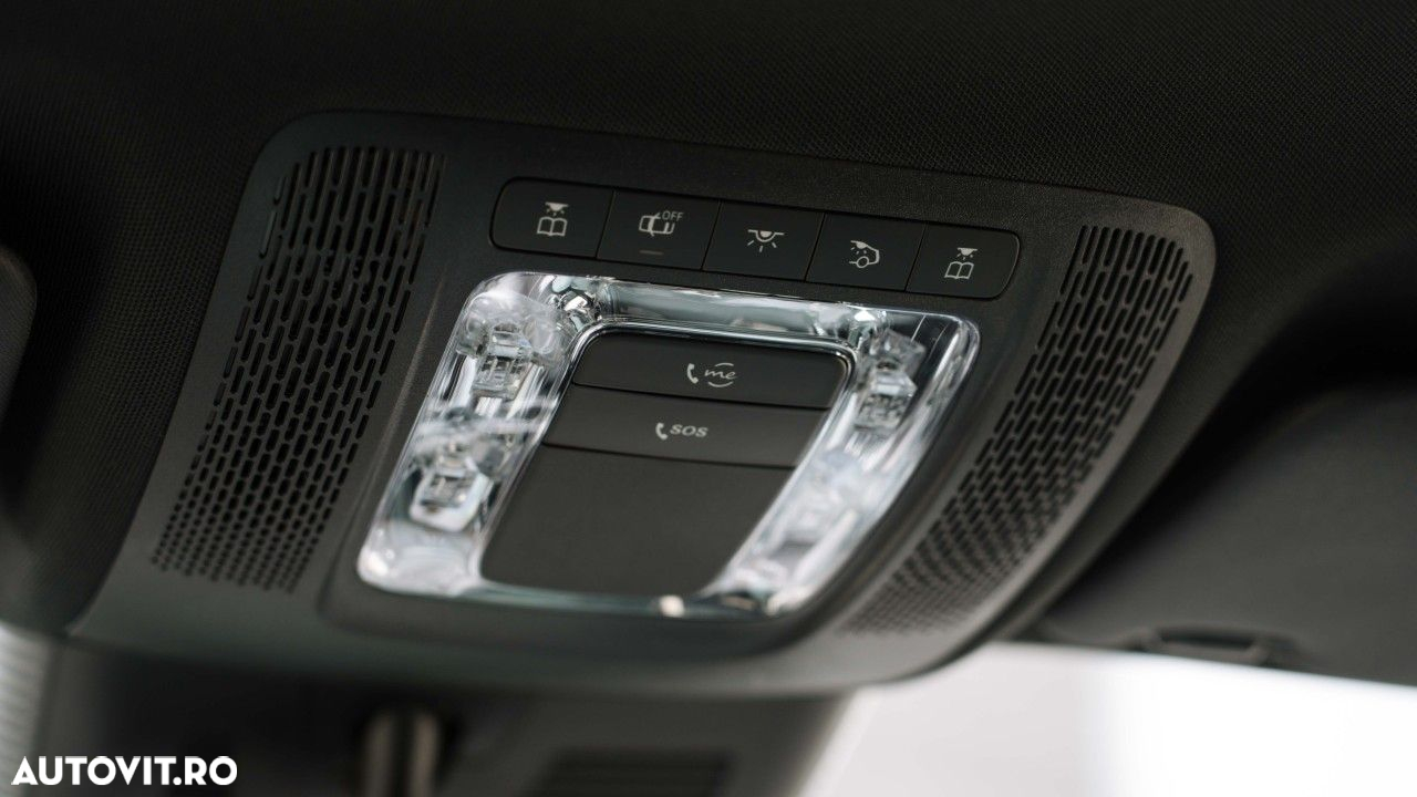 Mercedes-Benz GLA - 21