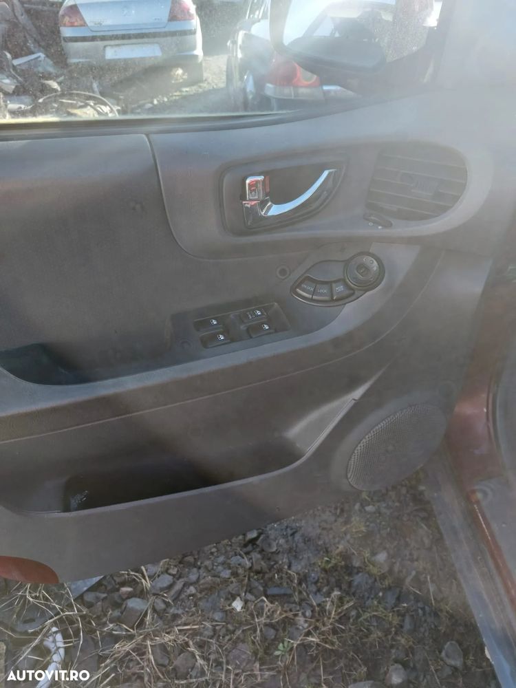 Dezmembrez Hyundai Santafe 2.4i - 9